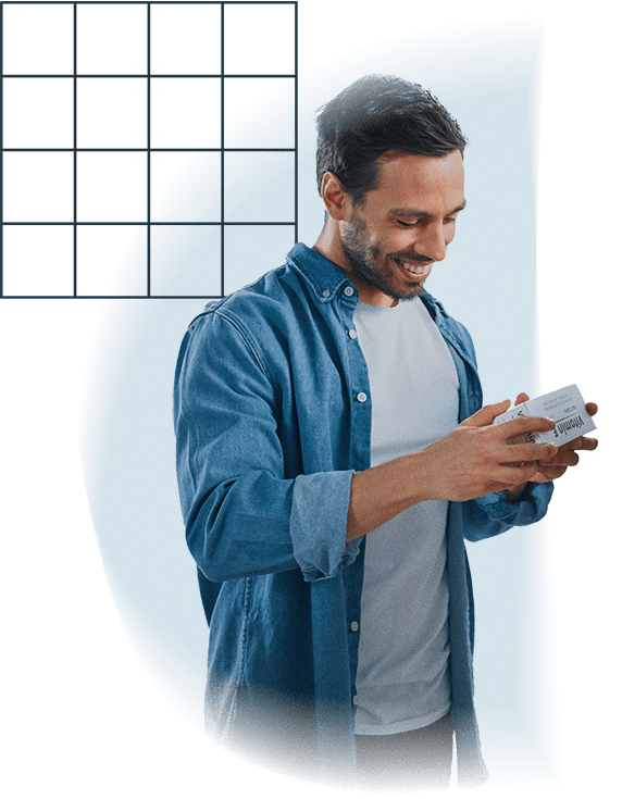 Homepage_man looking at vit C_portrait_Grid Element